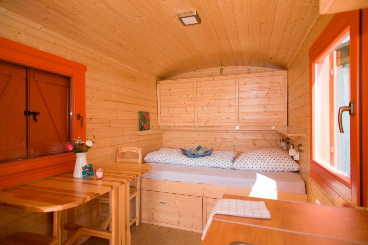 Schaeferwagen 2 Hotel Kropelin Bagian luar foto